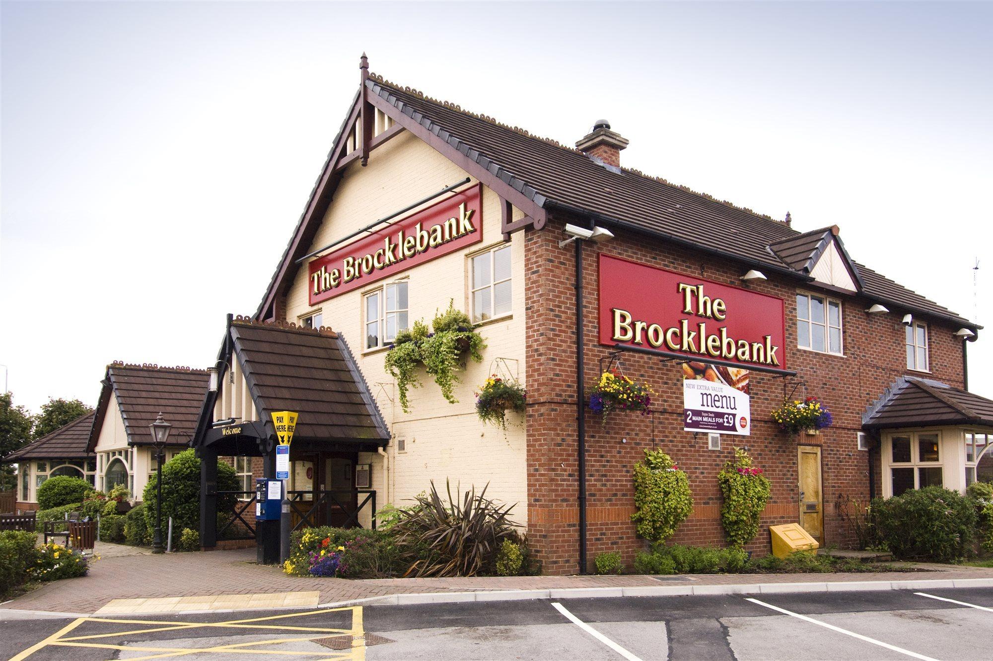 Premier Inn Crewe Central Exterior foto